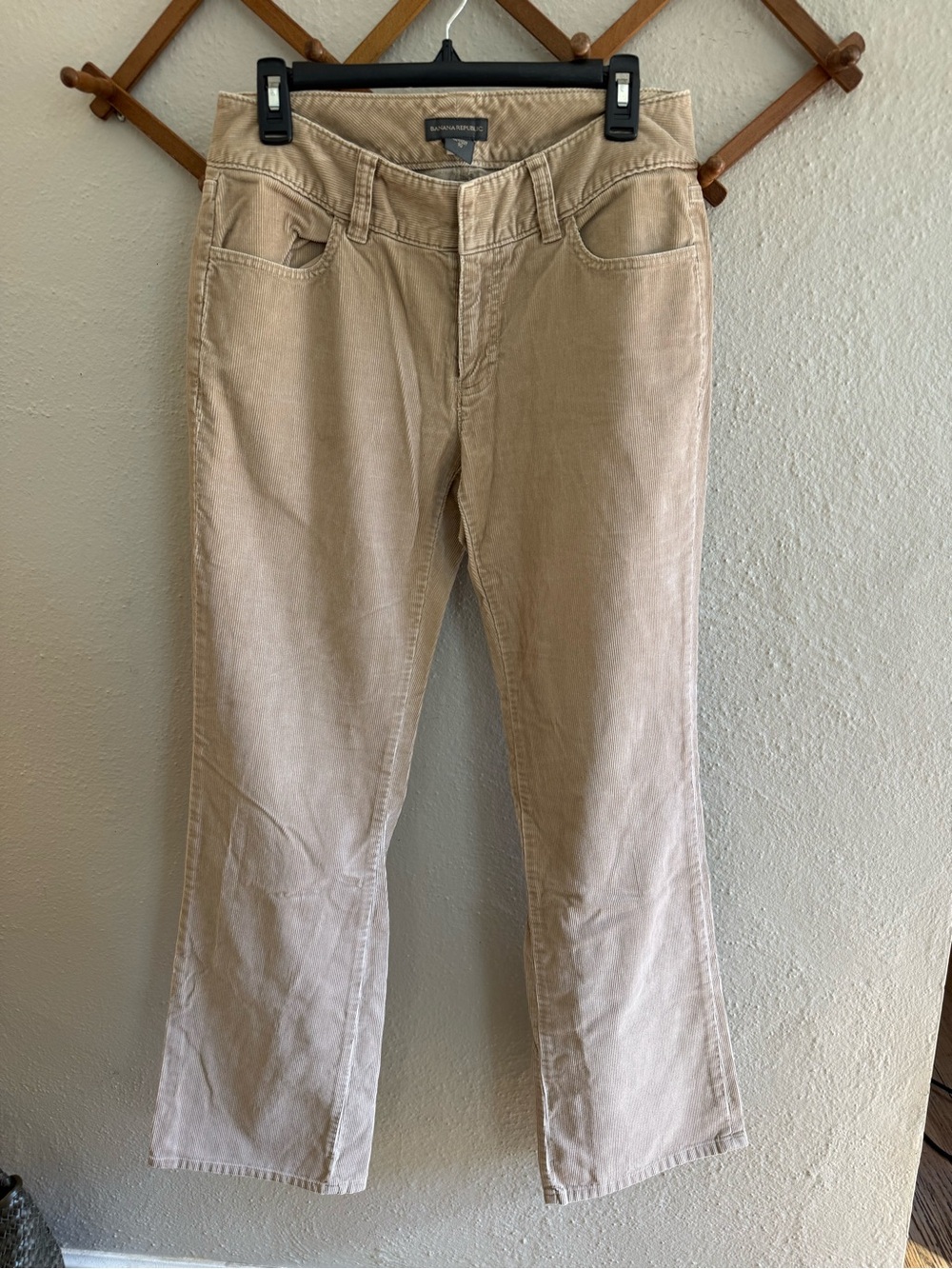 Banana Republic Mid-rise Corduroy Pants in Tan